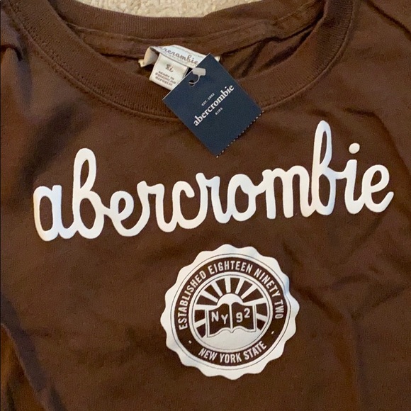 Abercrombie Graphic Tee - Picture 2 of 2